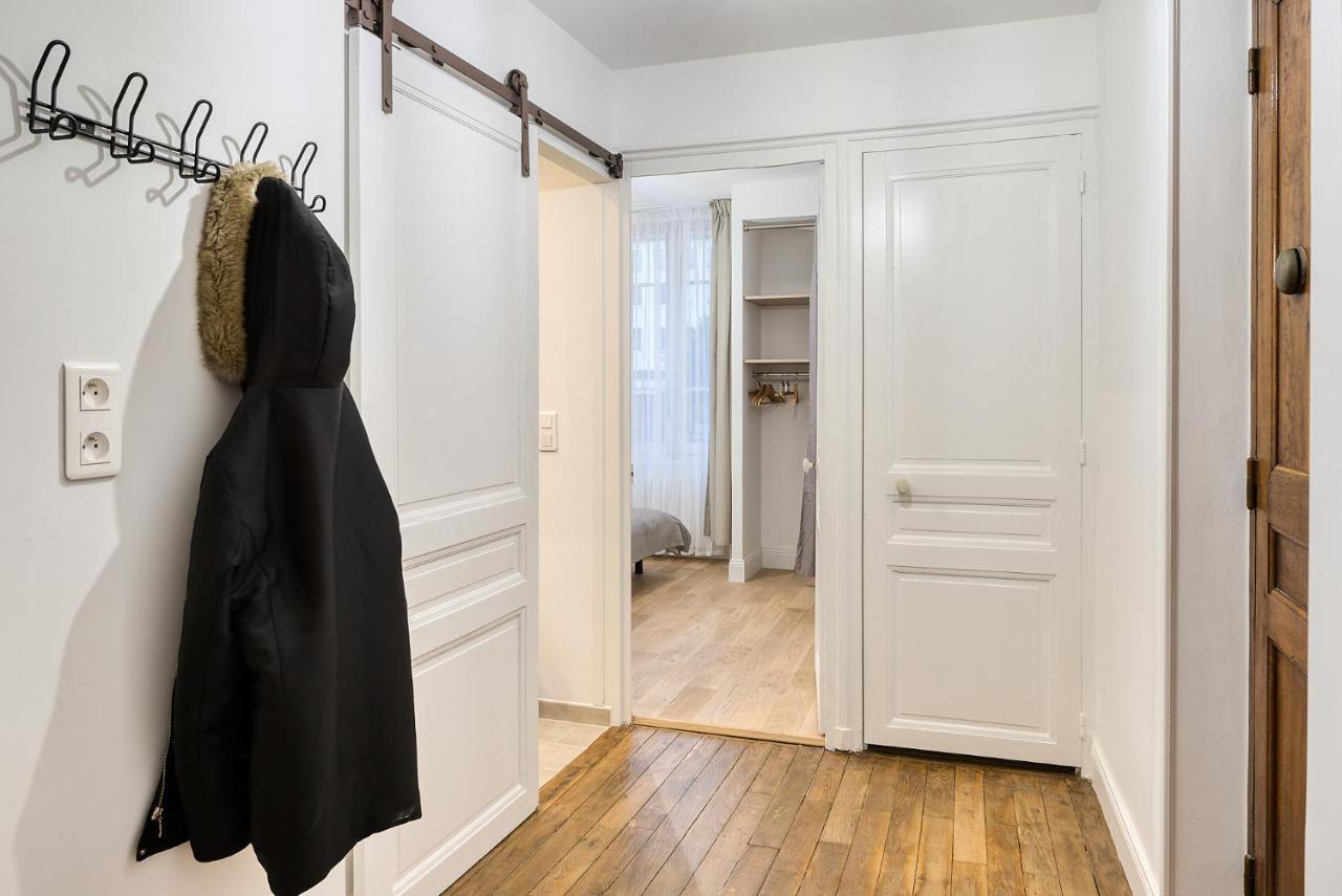 Cosy Appartement Lyon Valmy - Parking エクステリア 写真